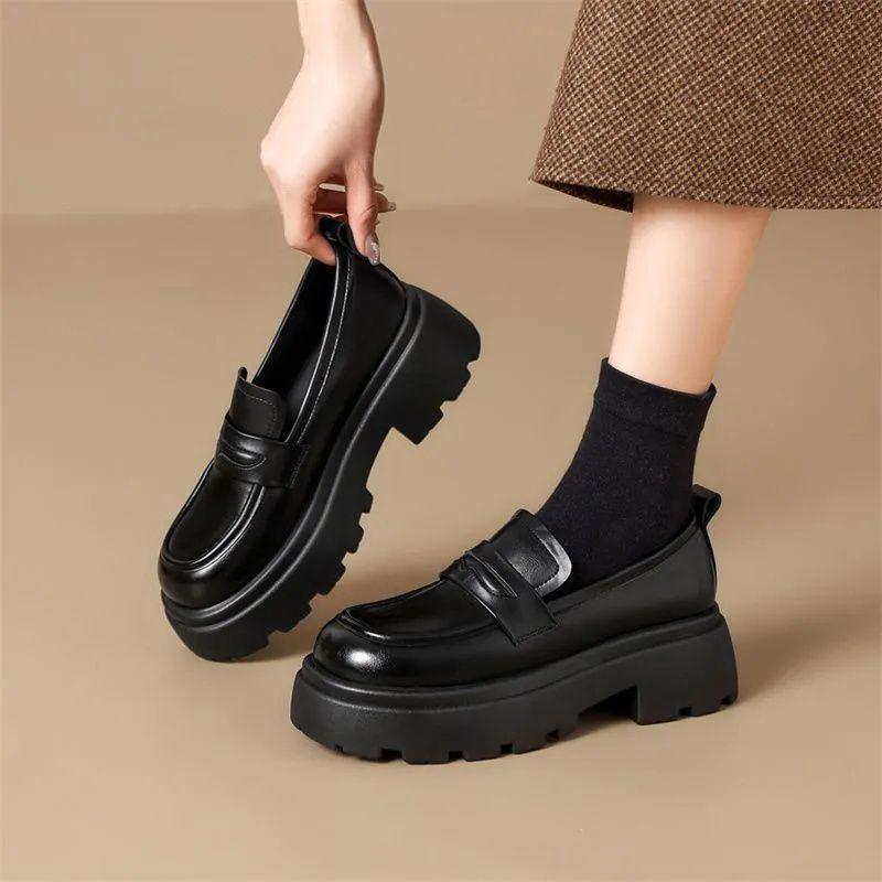2026 Thick-Soled Waterproof British-Style Women's Loafers - Winter Retro Slip-On Height-Boosting Shoes, Simple & Lightweight