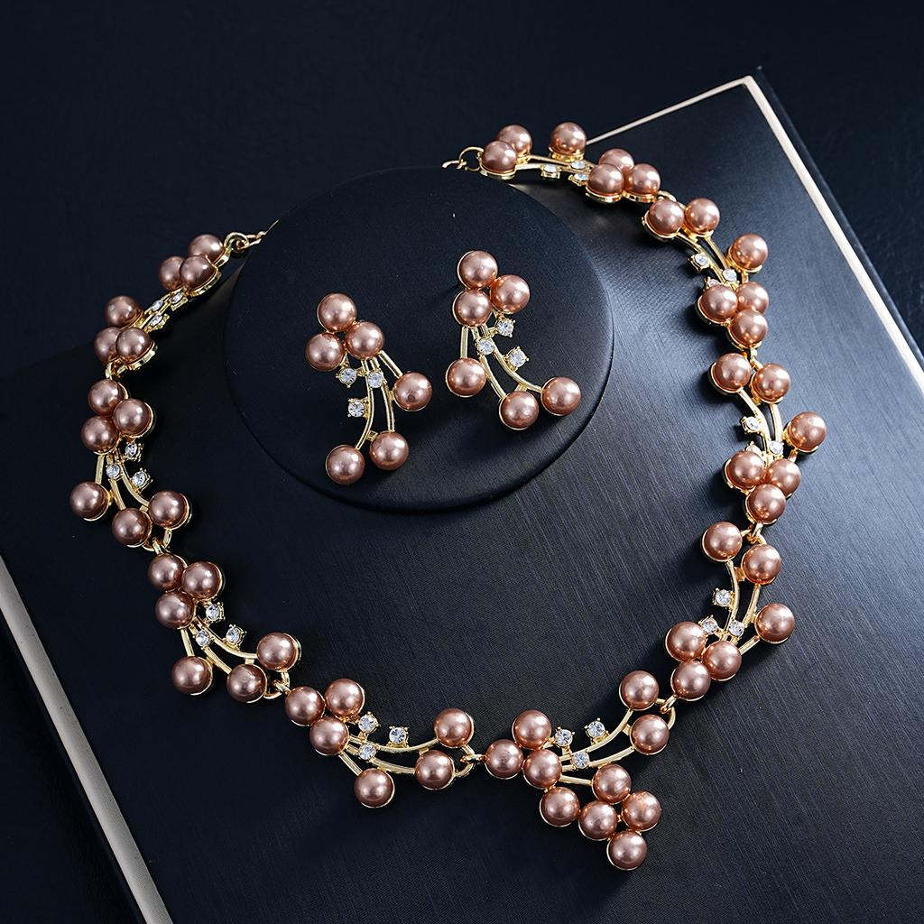 European and American Fashion Light Luxury Necklace Earrings Two-piece Set Bridal Wedding Accessories Dress Set Female 2026