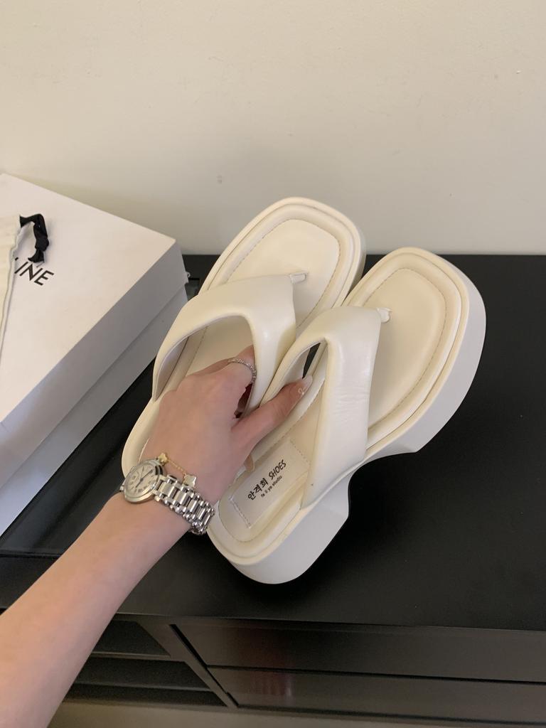2025 Summer Fashion Thick-soled Cross-strapped Cool Slippers Women's Shoes Wear Versatile Height Increase Internet Celebrity Beach Muffin Slippers