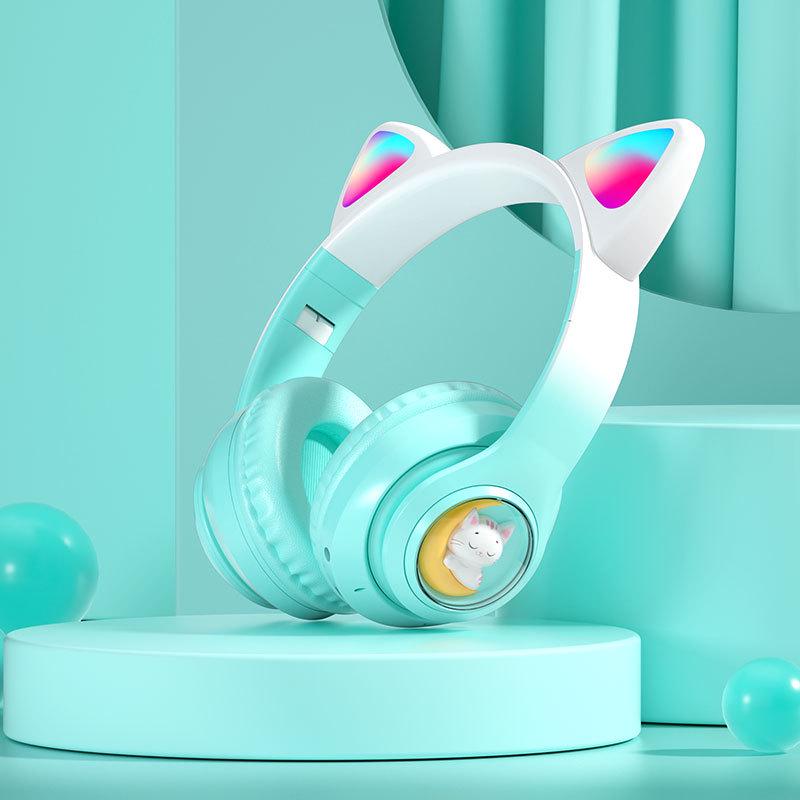 Cross-Border Pet Capsule Cat Ear Bluetooth Earbuds: Luminous & Gradient Design