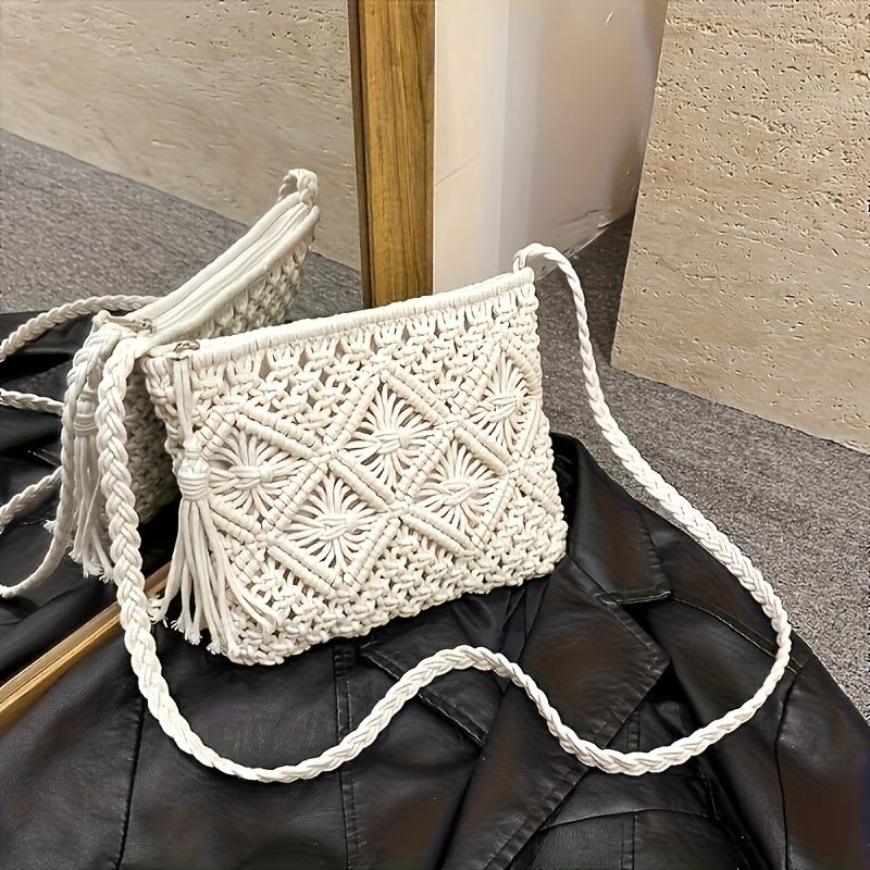 A Stylish One-Shoulder Bag for Women, Featuring a Unique Woven Pattern And Tassel Design,Retro Handmade Woven Crossbody Bag