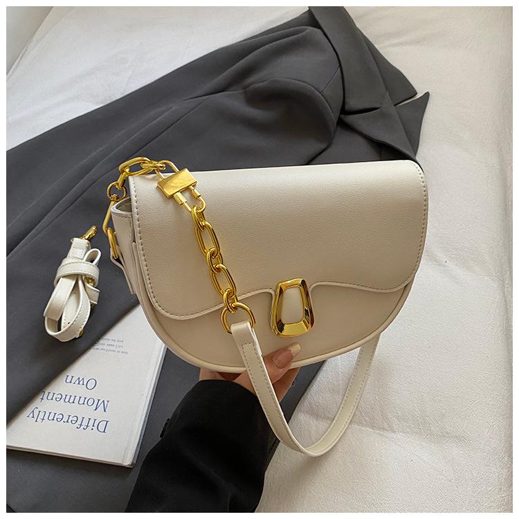

Casual fashion messenger bag underarm saddle bag women s high-value bag retro small bag 2025 summer new women s bag белый
