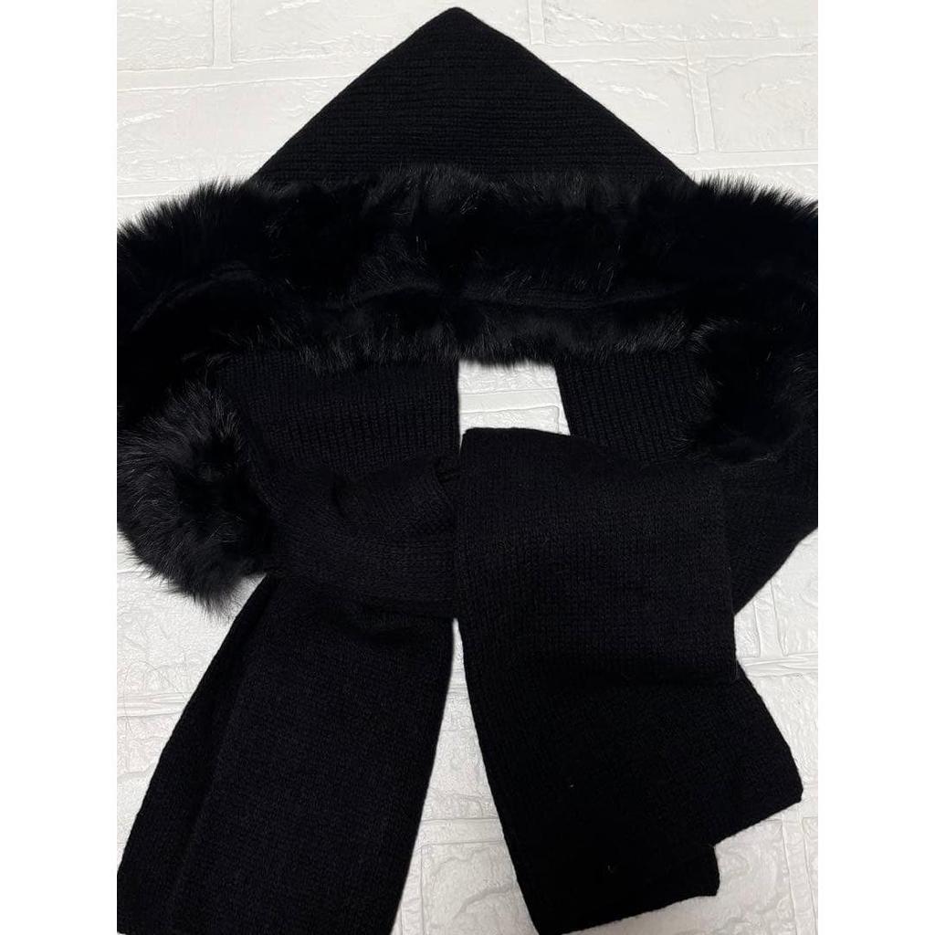 Used New B.M.F Knit Scarf with Fox Fur Black