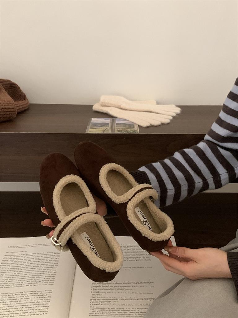 2025 autumn and winter new retro round head fashion plush one-word buckle single shoes women's plush warm soft-soled flat-soled single shoes