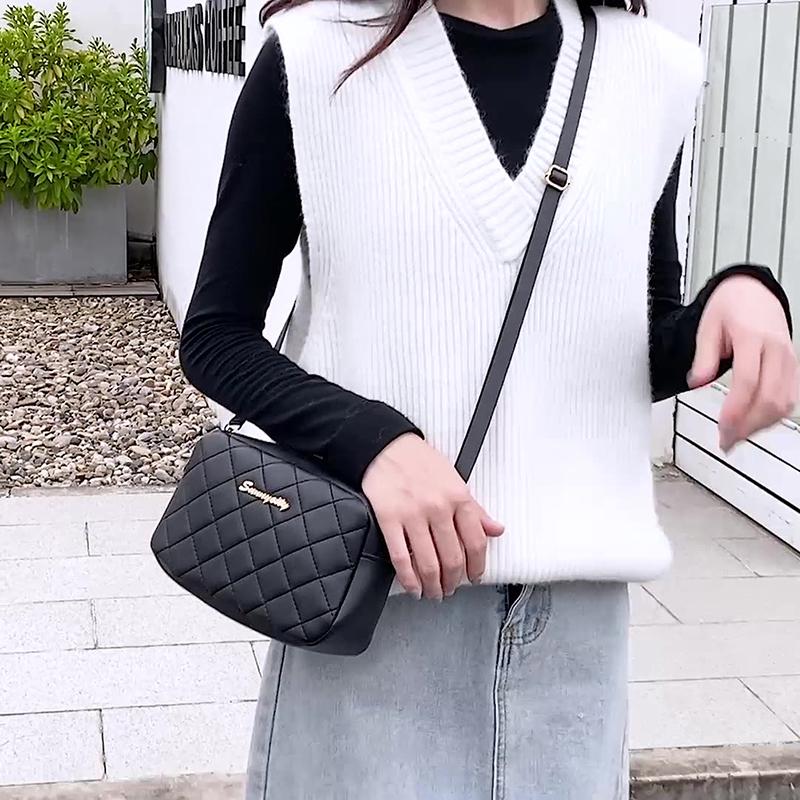 Sacs Bandoulière pour Dames Luxe Pompon Petit Sac Messager pour Femmes Broderie Lingge Décontracté Sac à Épaule Féminin