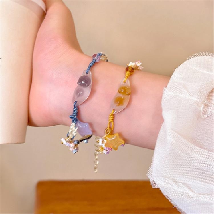 Handcraft Resin Star and Floral Bracelet Including Cats Charm Elegant Jewelry for Everyday Use