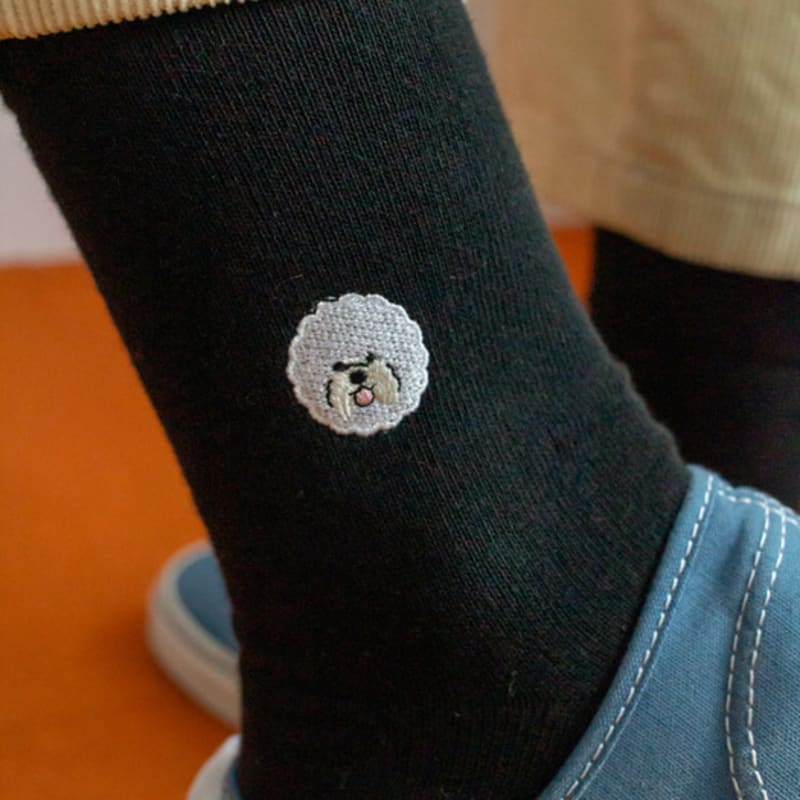SNOOZY Bichon Frise Puppy Face Embroidered Socks (Black)