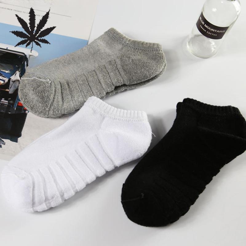

Men s Autumn and Winter Warm Solid-color Caterpillar Towel Base Cotton Casual Boat Socks 1 pair чорний