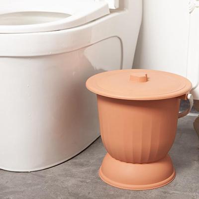 Handheld Spittoon with Lid and Handle, Thickened Pot,Bedpan Bucket Bottle for Woman Elder Children