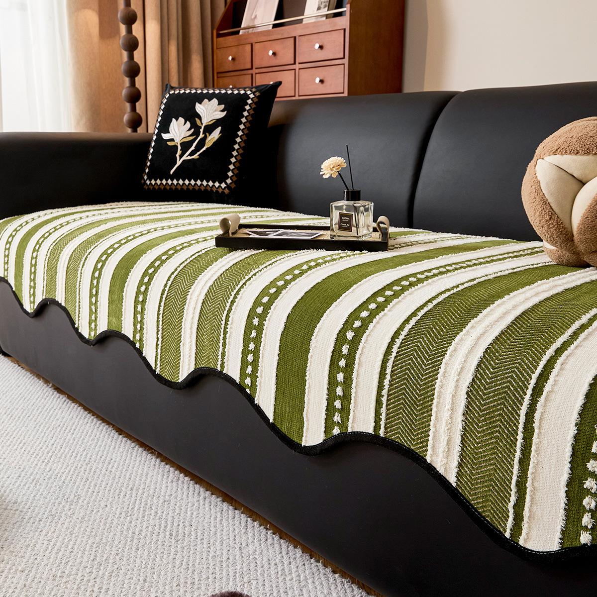 

Light Luxury High-End Sofa Cushion New Straight Row Non-Slip Cover Cloth Towel One Piece Anti-Cat Scratch Seat Cushion Universal In All Seasons 70*70cm