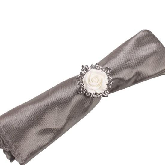 6Pcs Attractive Rose Napkin Fine Workmanship Buttons Beautifully Decorative White Bloom Flower Rose Serviette Towel