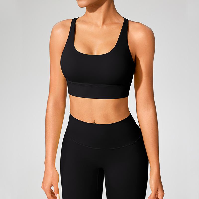 Cross-Back Shockproof Sports Bra: European-American Fitness Tank Top with Thin Straps for Yoga and Nude Comfort