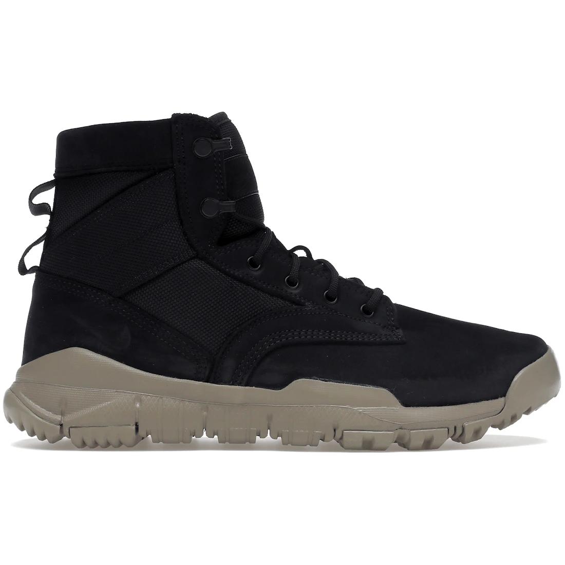 

Sneaker Nike SFB 6 NSW Leather Black Light Taupe(862507-002) 41