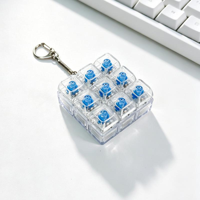 PC3 High Transparency Keycap Keychain: Mechanical Keyboard Decompression Toy