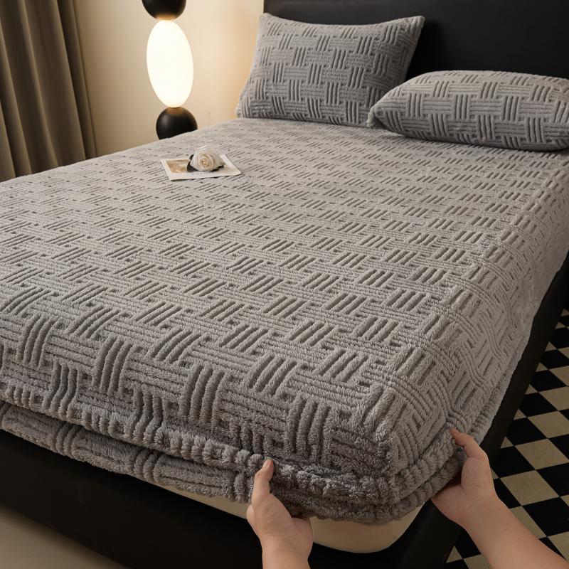 Jacquard Fitted Sheet Bedding Soft Warm Mattress Cover Thick Bed Cover Anti-mites Winter Non-slip Mattress Protective Cover 1pc