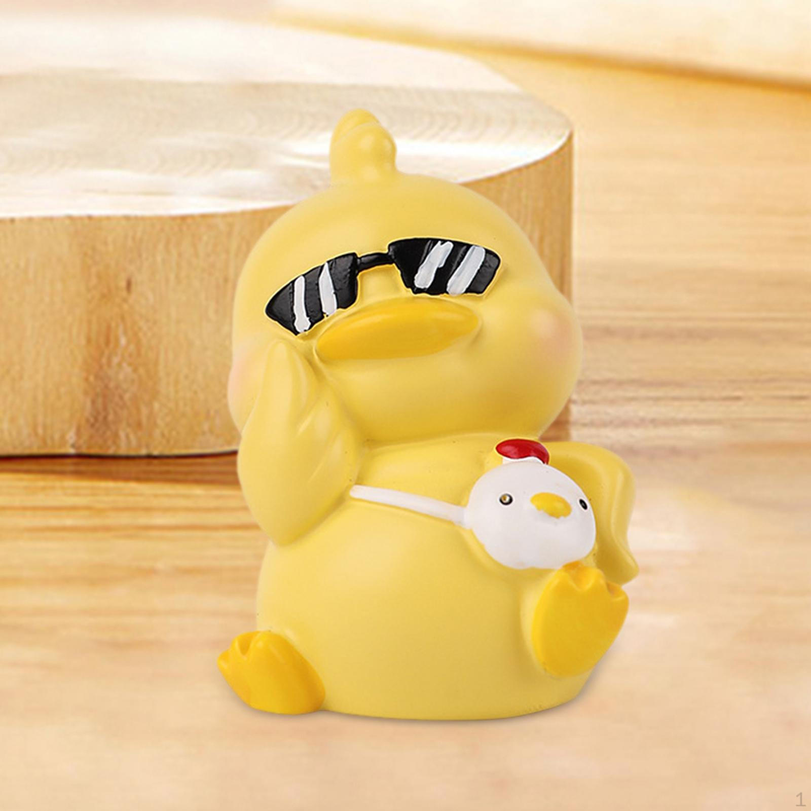 

Очаровательная миниатюрная утка для интерьера автомобиля или декора стола Wearing Eyeglasses