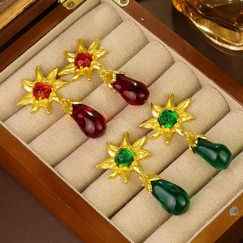 Vintage French Retro Sunflower Imitation Glass Drop Earrings