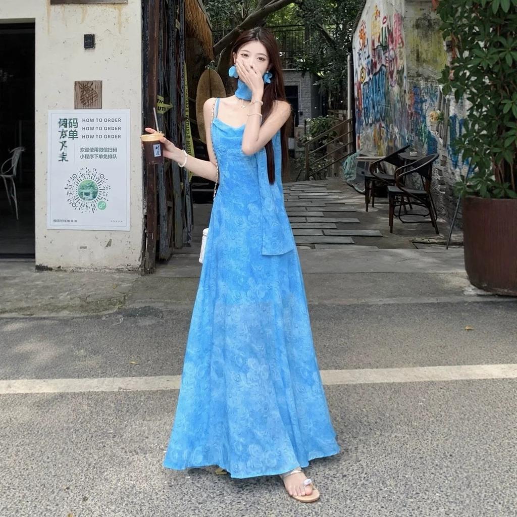 Beautiful holiday style French design in early summer, tie-dye blue suspender dress, women's new summer long dress