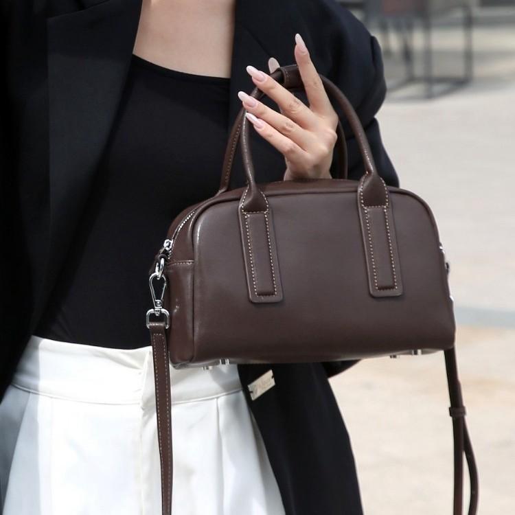 Leather women's bag Boston pillow bag autumn and winter new vegetable tanned leather handbag women's casual messenger bag shoulder bag