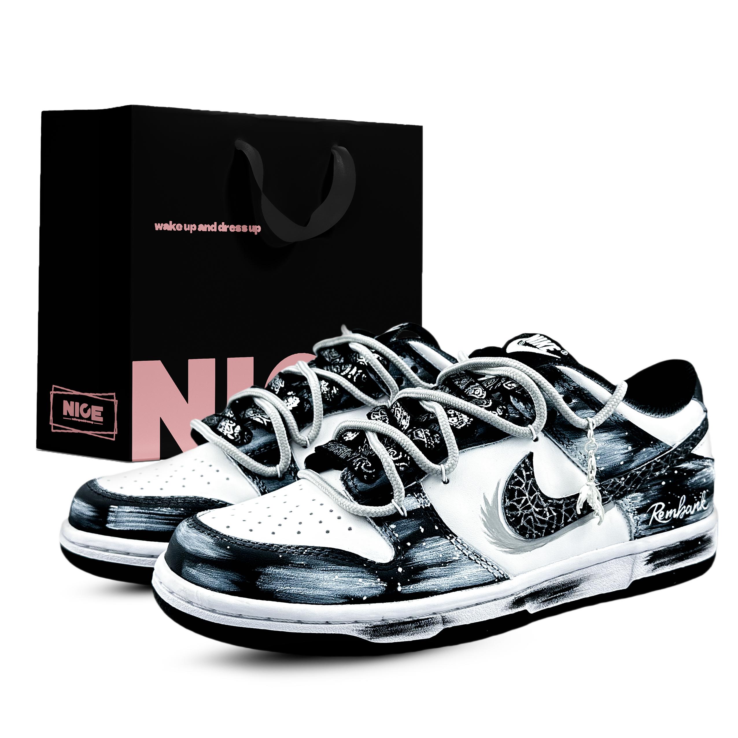 

Nike Dunk Abrasion Resistant Low top Skateboard Shoes Unisex Black White DD1391-100(Team1053-BOX) 38