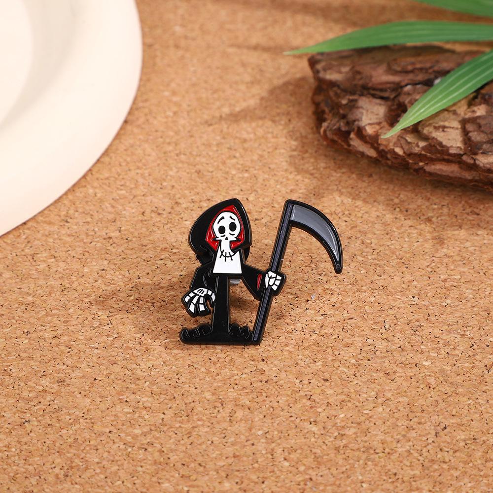 Design Cartoon Character Reaper Lacquer Brooch Versatile Premium Sense Pin Jewelry