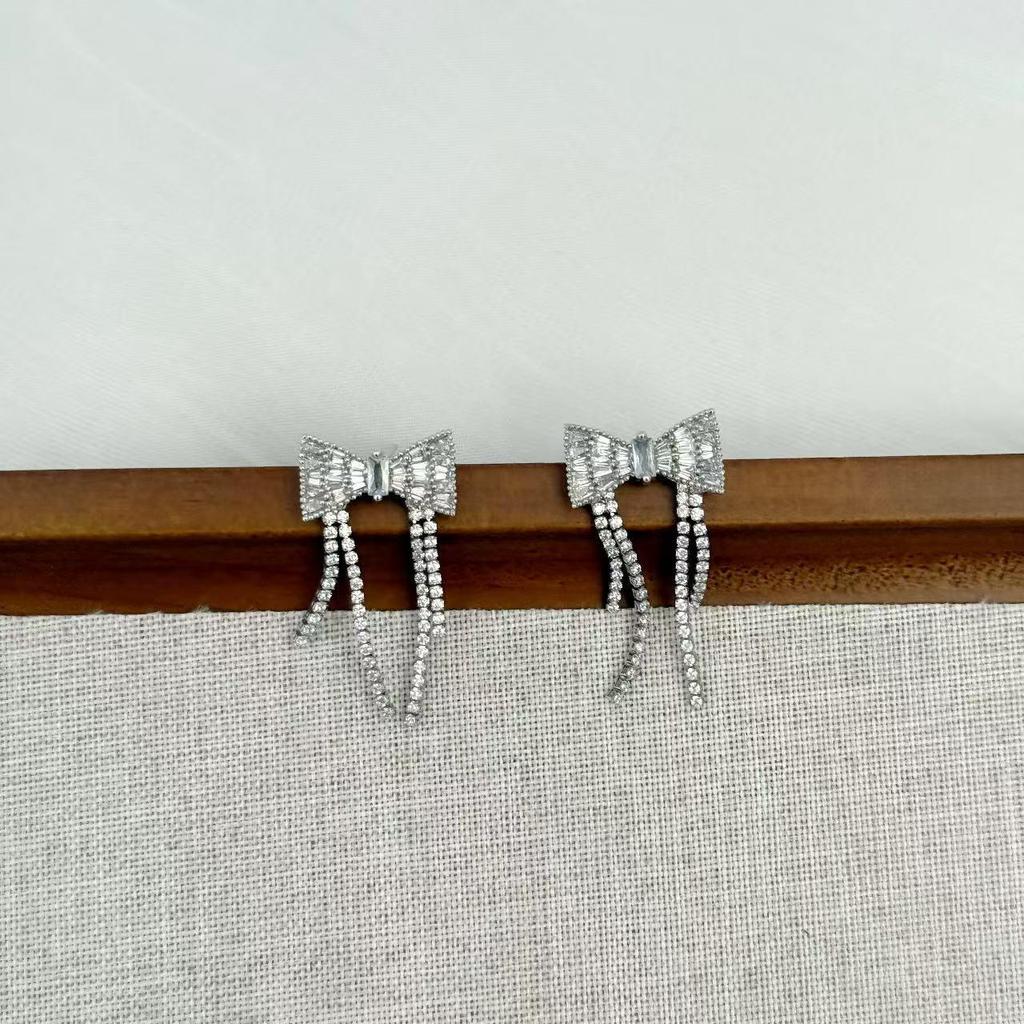 Exquisite Copper Zircon Tassel Bow Earrings - Luxury Style, Versatile and High-End Design for Women