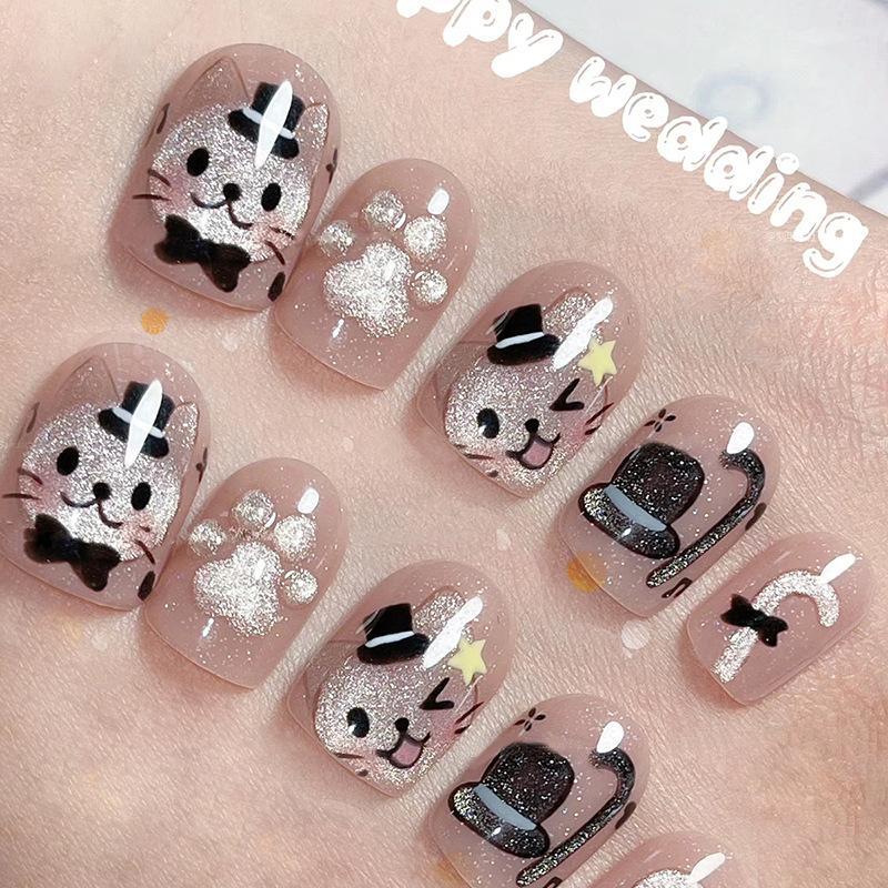 Cute cat manicure tablets Wearable nail removable light-chasing cat eye nail tablets Small fresh nail patches Divided into 30 pieces