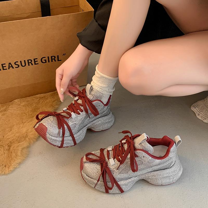 

Звезды цыган яркий бриллиант папины кроссовки девушка 2025 новый жареный стрит платформа спортивная обувь модная шнуровка повседневная трендовая обувь женщина 40