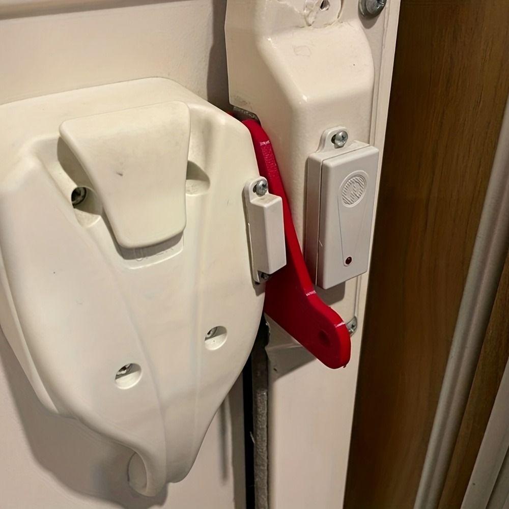 Red Colored Caravans Door Lock Secure Design Entry Lock Peace Of Mind Safety Lock  During Night