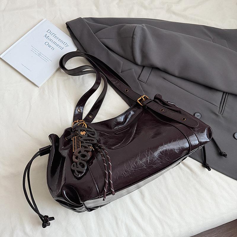 Bag women's large-capacity winter new casual one-shoulder fashion tote bag