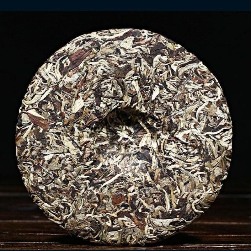 Yunnan Jinggu Yangta Ancient Tree Moonlight Beauty White Tea Pu'er Raw Tea 357g