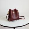 Luxury Bucket Bag Luxury Leather Material Classic Turn-lock Closure Minimalist Design Work Shopping Versatile Handbag For Women