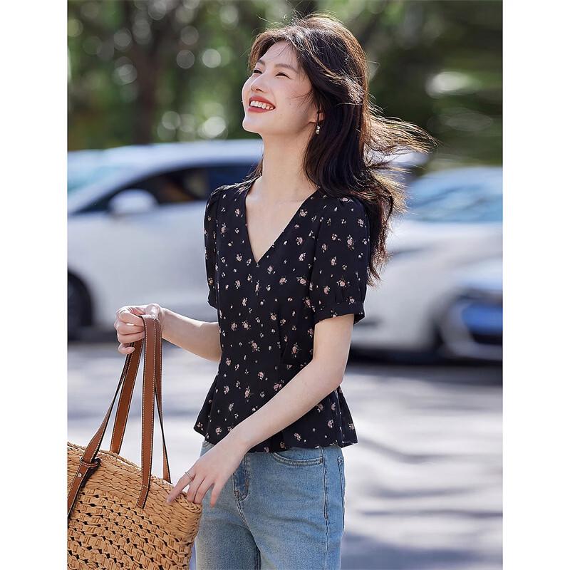 Elegant Printed V-Neck Short Sleeve Blouse M