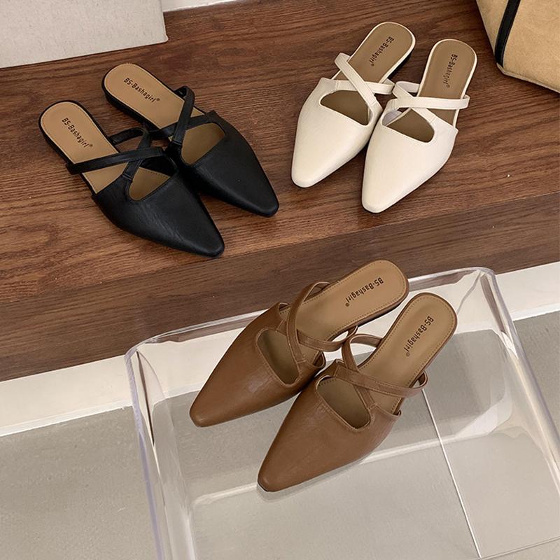 Summer Outside Slides Mules Pointed Toe Woman Slippers Leather Shoes for Women 2025 Black Sandals Flat Heel Korea Style Mujer