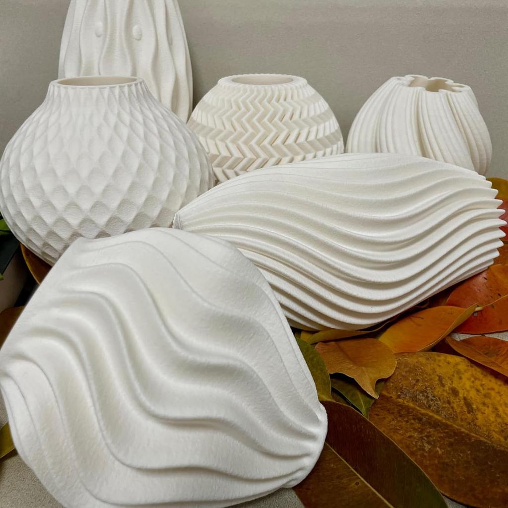 Modern Vase, White Minimalist Small Flower Holders for Pampas Grass Decor, Coffee Table & Shelf Decor, Abstract Vases for Flower Bouquet, Trendy Home