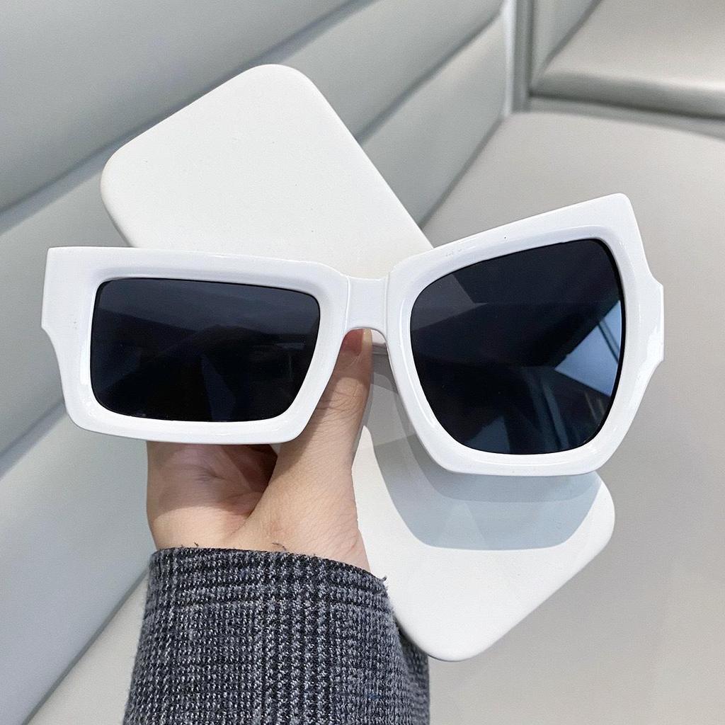 Trendy Irregular Eyebrow Sunglasses – Bold, Funny, and Stylish Eyewear for Women