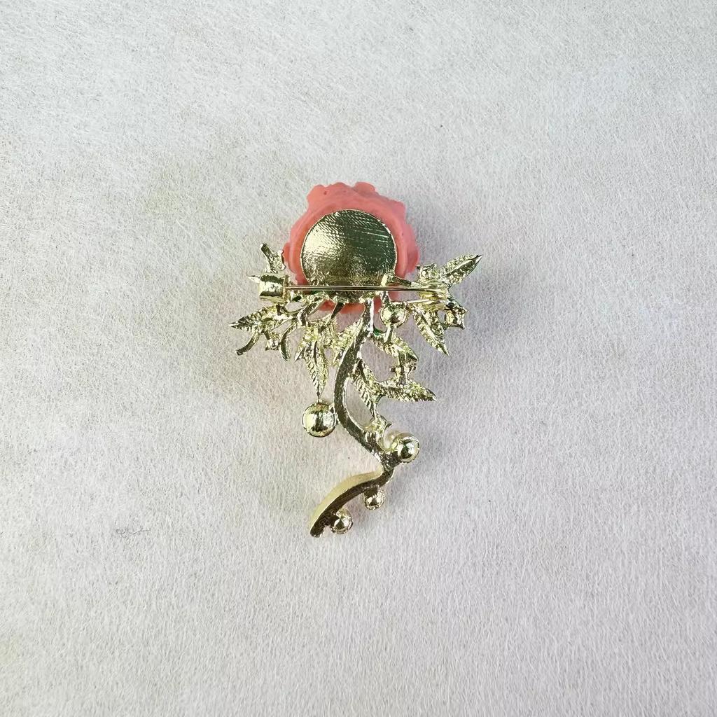 High-End Peony Brooch Straightens The Atmosphere, Retro Pearl Luxury Brooch Pin, High-End Temperament Accessories