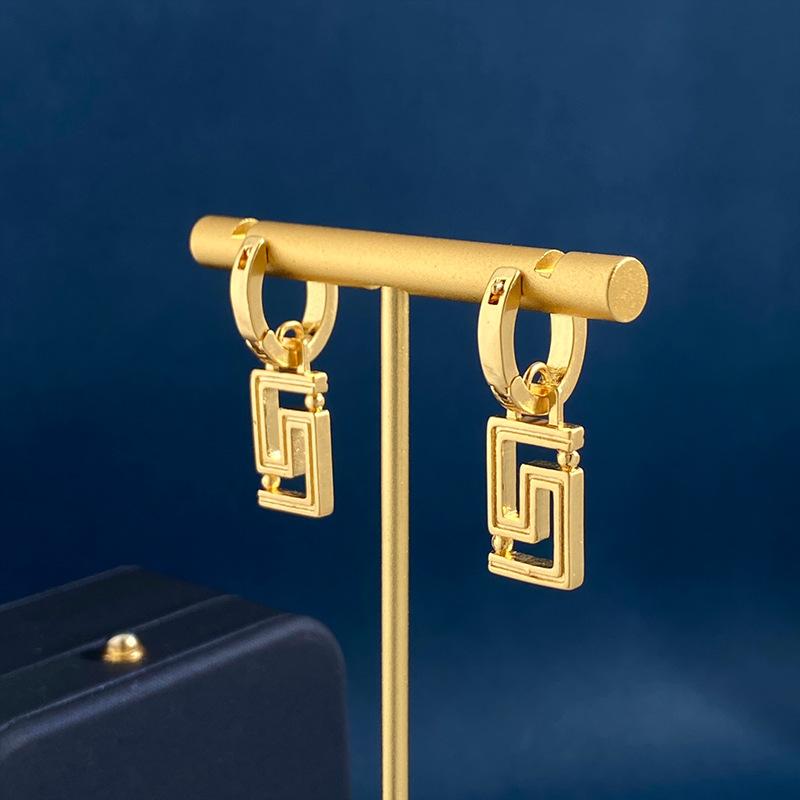 Earrings Retro Medusa Maze Paper Pattern Earrings Exaggerated Metal Square Line Stud Earrings
