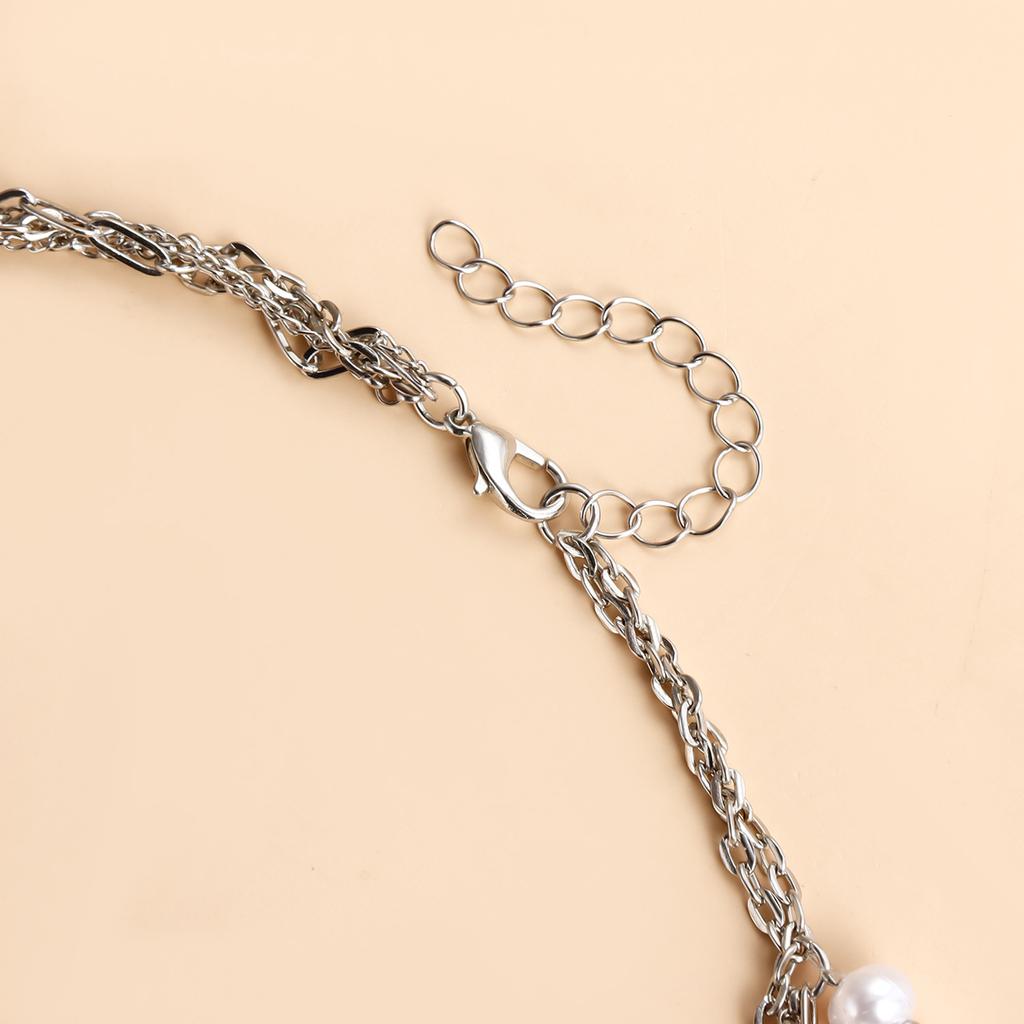 Elegant Beaded Choker Necklace with Intricate Pendant Details Layered Necklaces Fashion Accessory for Women Girls