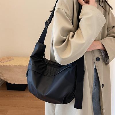 Nylontasche Damen neuwertige High-End-Textur Nische Frühling und Sommer vielseitig große Kapazität Schulter Crossbody Knödeltasche