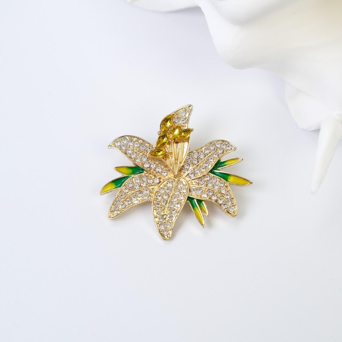 

Роскошная брошь в виде цветка лилии со стразами для женщин 1PC золотой
