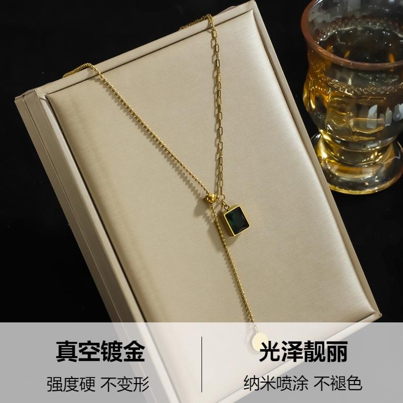 Fashion Green Diamond Pendant Copper Necklace Women's Sporty Light Luxury Niche Design Bamboo Chain