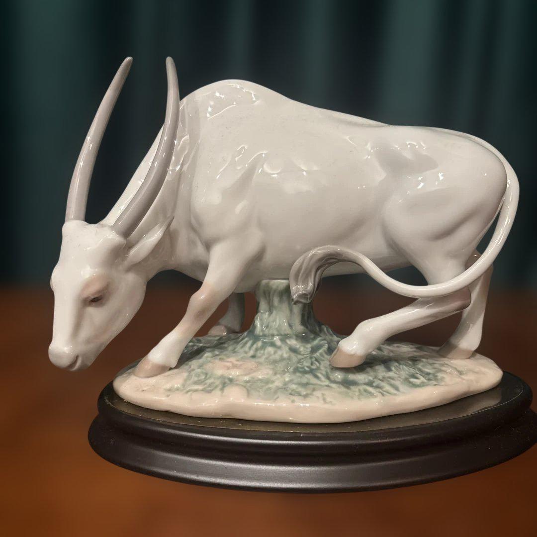 

[USED] Lladro Zodiac Series Ox