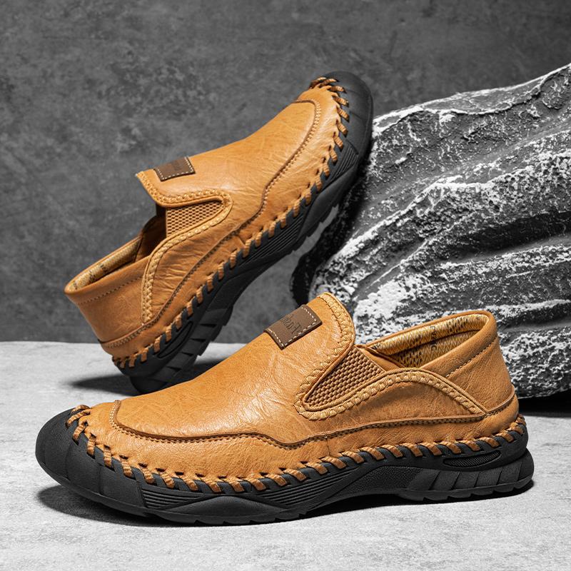 Fashion 2025 Hot Sale Outdoor Walking Shoes New Handmade Leather Men Shoes Casual Comfortable Men Loafers Slip On Leather Shoe Men Flats