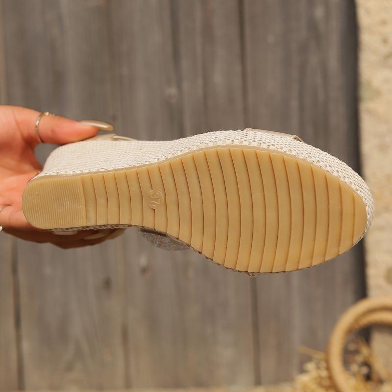 Summer Thick-soled Flip-flops with A Single Strap and High Heels