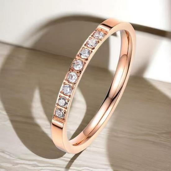 Luxury Women's Stainless Steel Ring: Electroplated Titanium, Non-Fading, Versatile Design