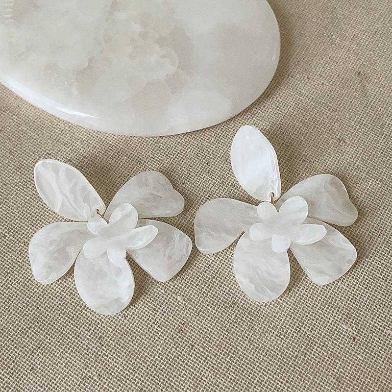 Super Fairy Ink Big Flower Stud Earrings Female Retro Niche Exaggerated Design Sense Elegant Versatile Earrings