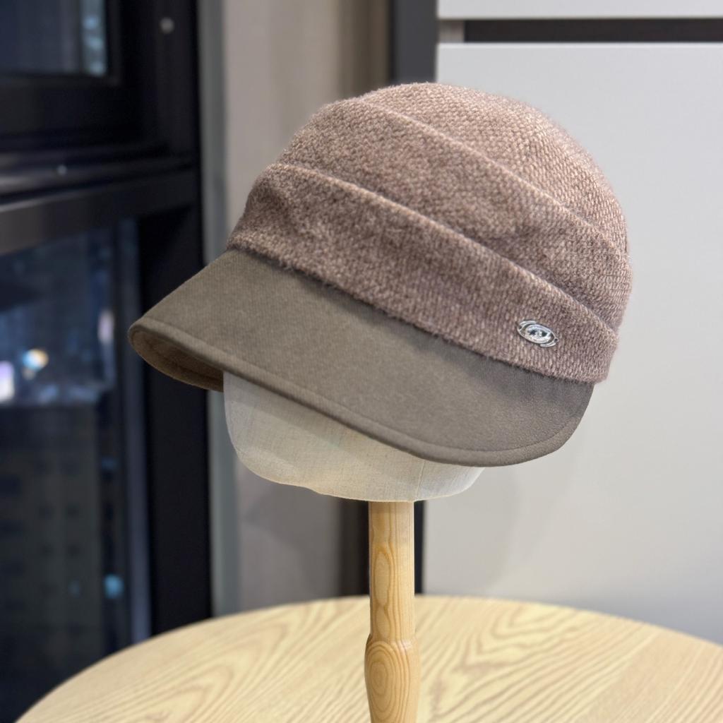 Korean Style Retro Pleated Furry Big Brim Fisherman Hat for Women Winter Warm Temperament Versatile Duck Bill Painter Hat
