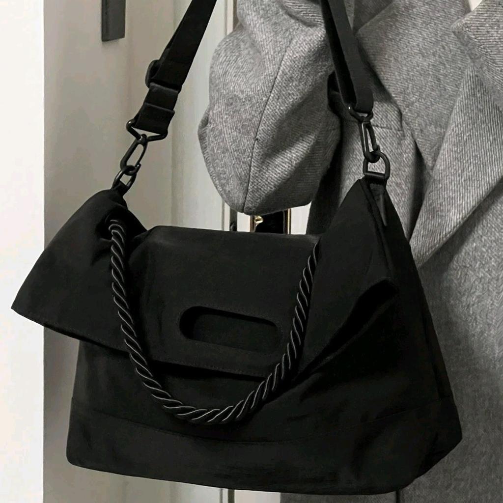 Bag Women's 2025 New Fashion Broadband Nylon Crossbody Bag Premium Sense Large Capacity Shoulder Commuter Tote Bag