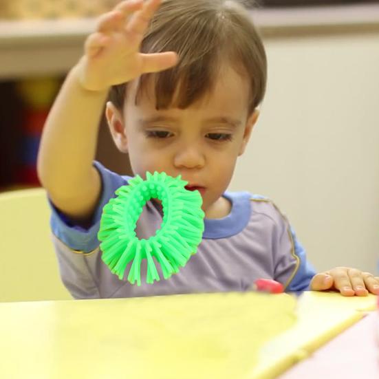 Antistresová hračka Fidget zářivá barva Ekologický náramek bez zápachu Měkká elastická hnětená dekompresní hračka pro děti Dospělí